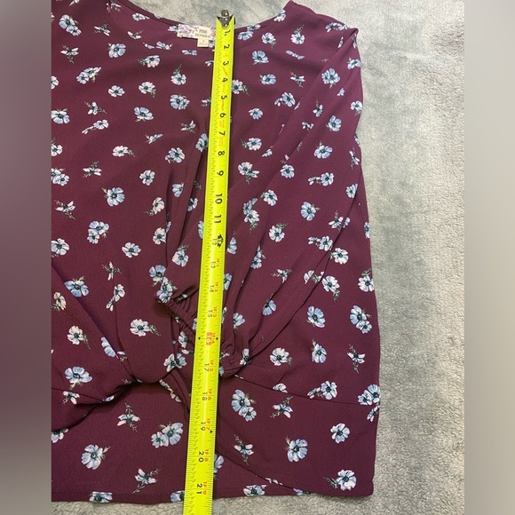 Pink Republic Plum Floral Knot Front Blouse - women’s size small - Picture 12 of 14